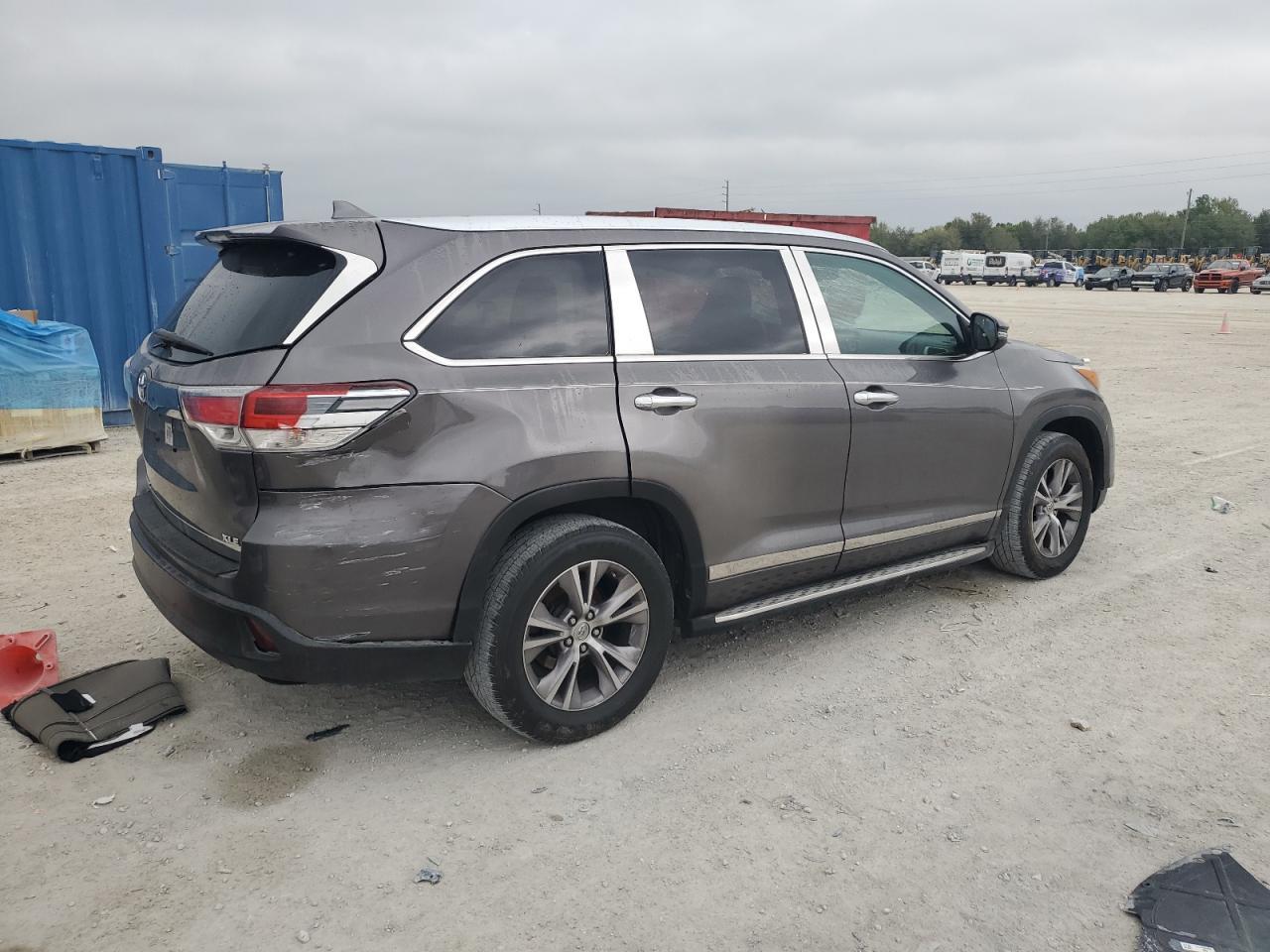 2015 TOYOTA HIGHLANDER - Фото 3