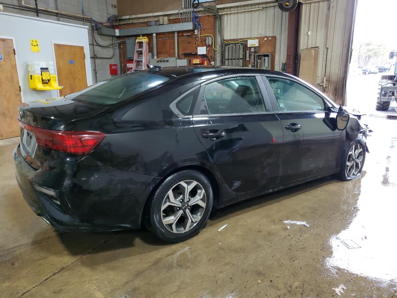 2021 KIA FORTE FE - Image 3