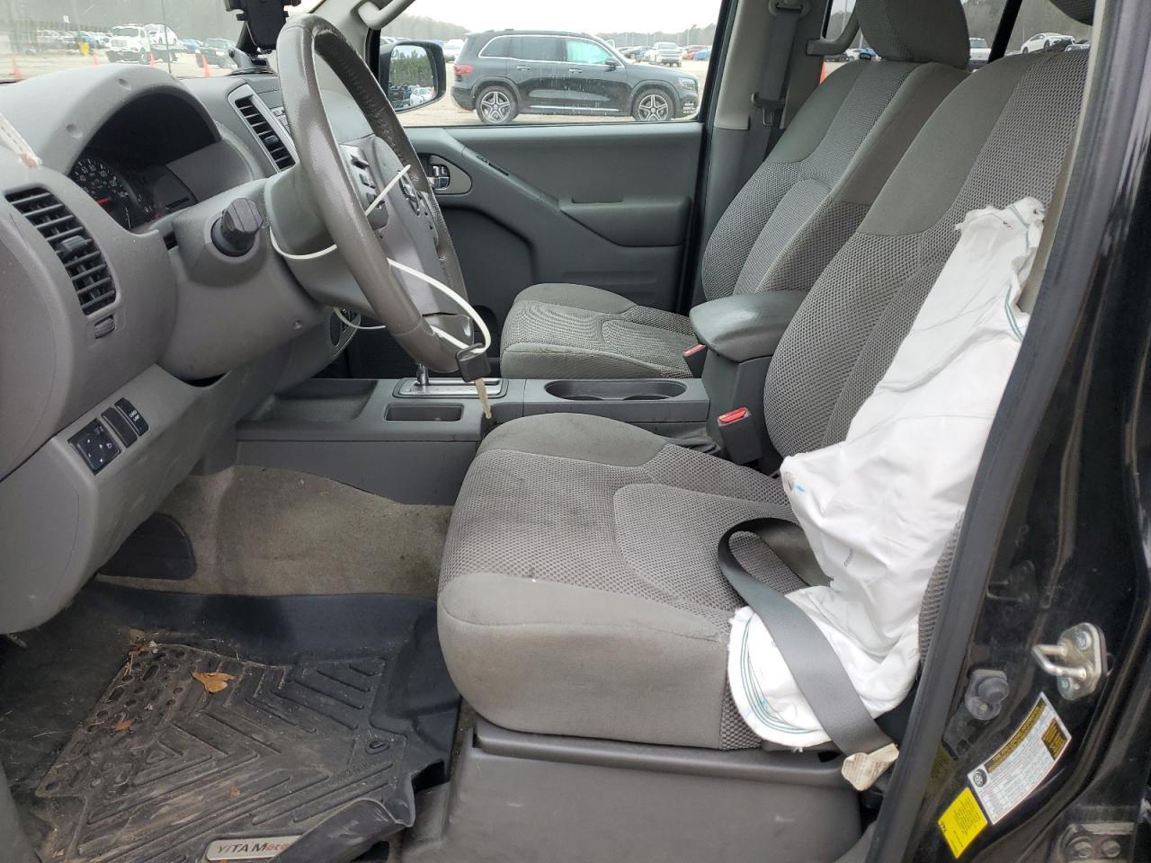 2017 NISSAN FRONTIER S - Image 7
