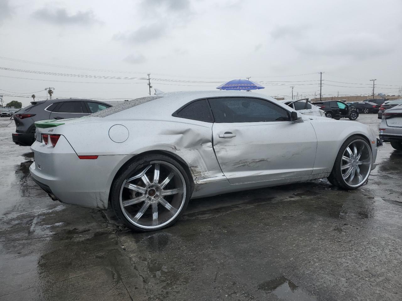 2011 CHEVROLET CAMARO LT - Image 3