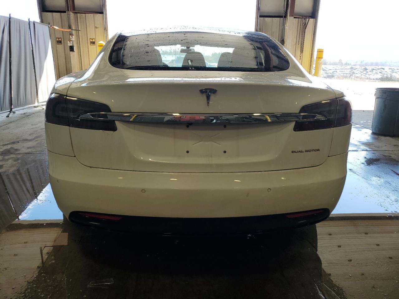 2020 TESLA MODEL S - Image 6