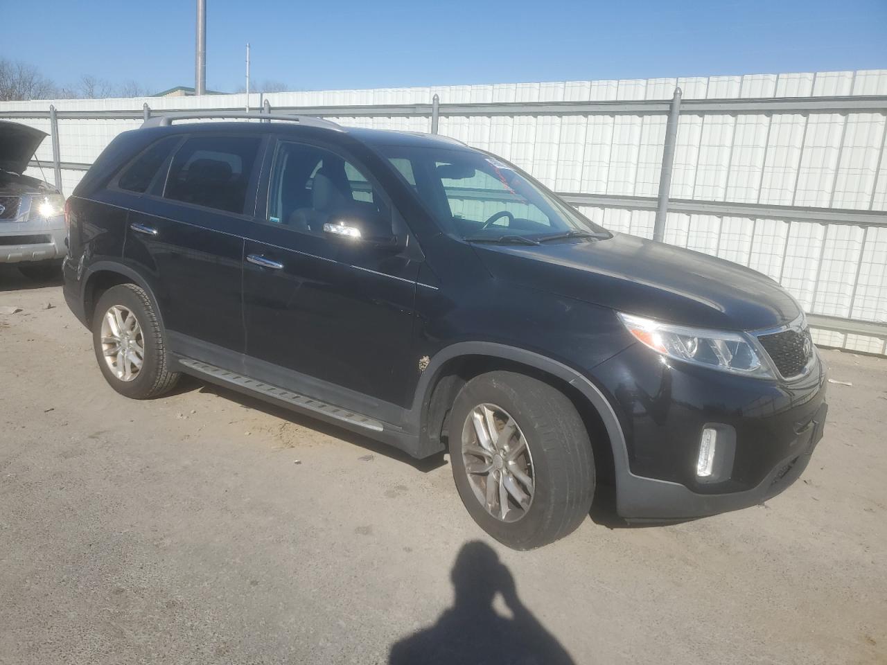 2014 KIA SORENTO LX - Image 4