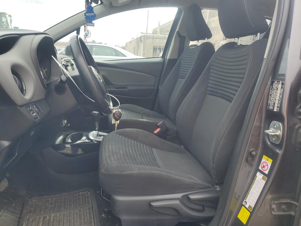 2016 TOYOTA YARIS L - Фото 7