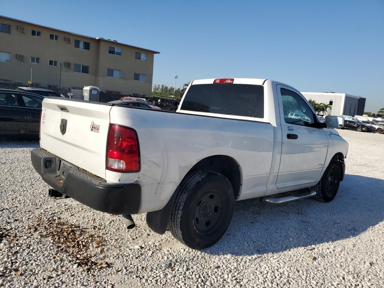 2014 RAM 1500 ST - Фото 3