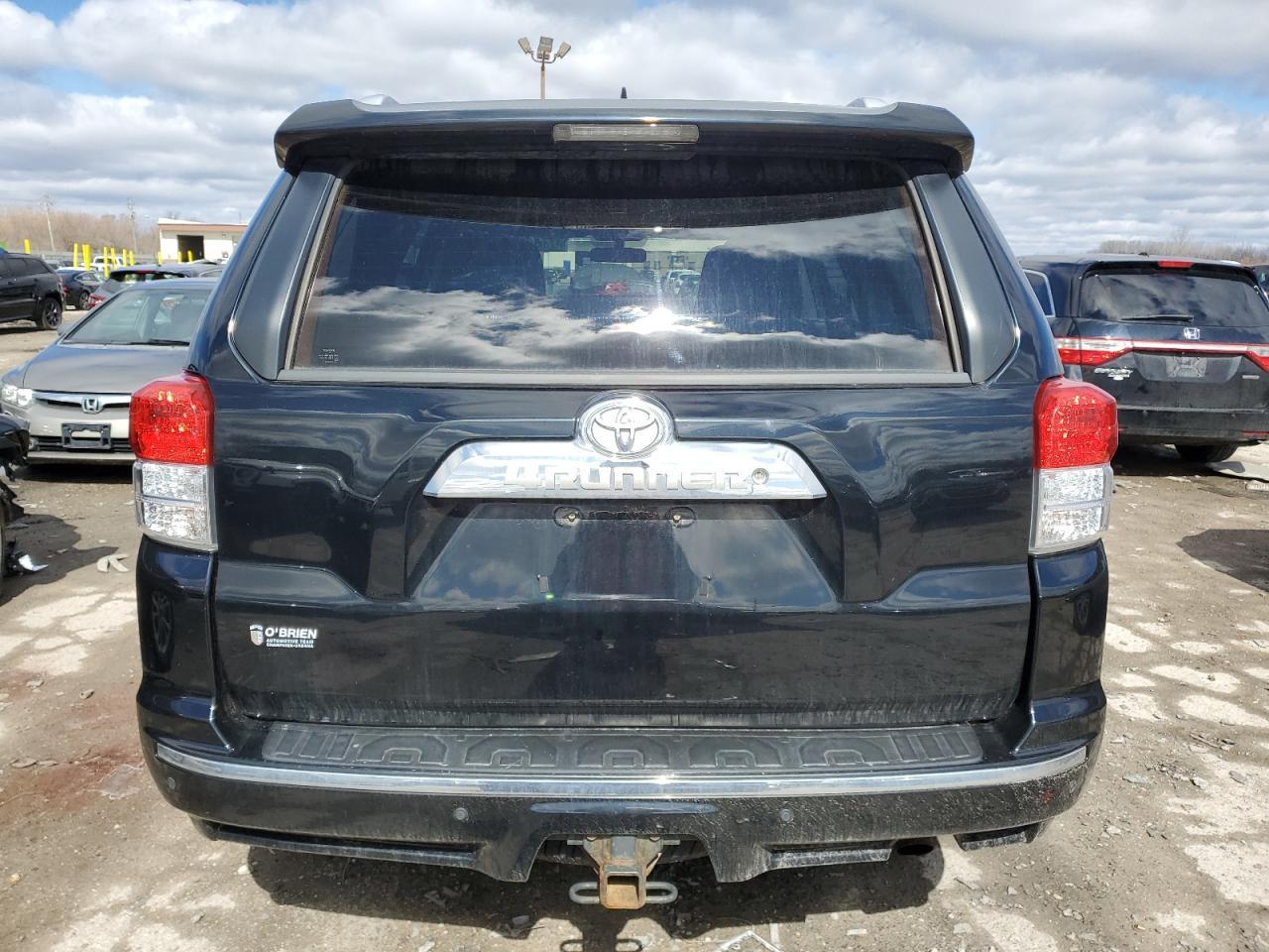 2011 TOYOTA 4RUNNER SR - Image 6