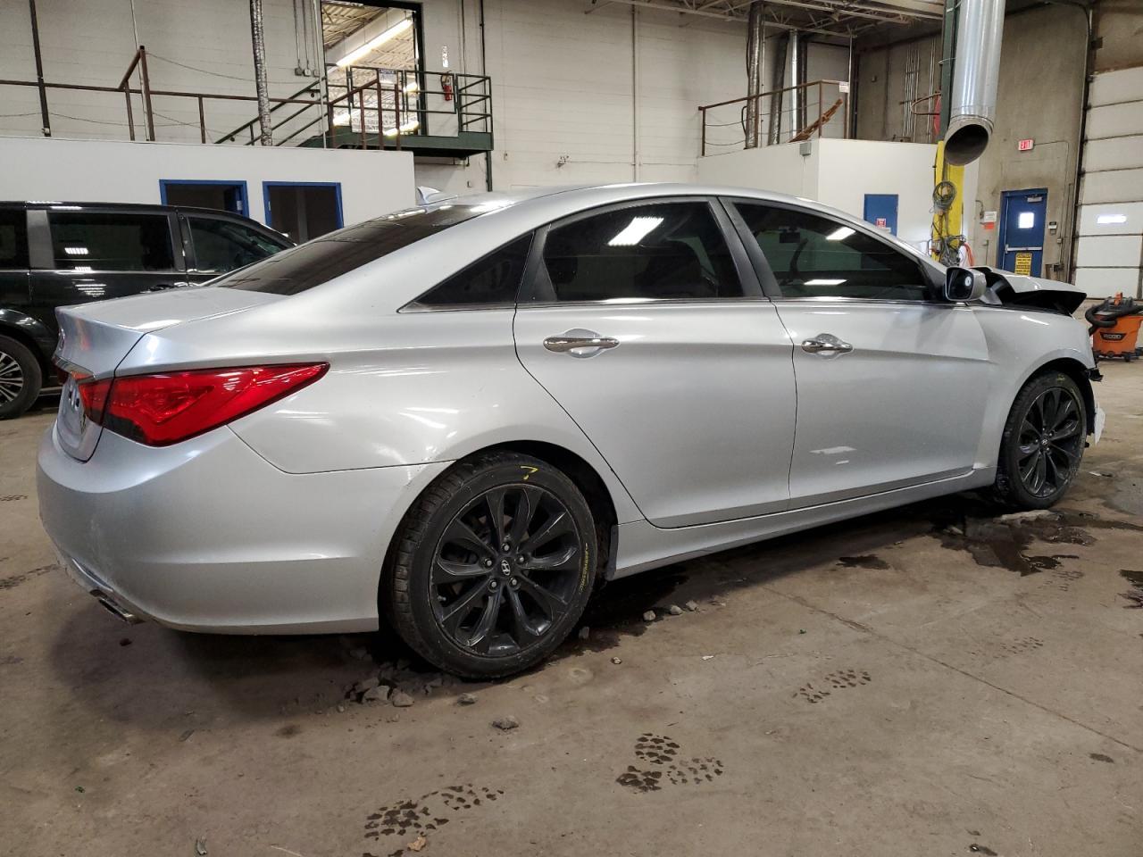 2013 HYUNDAI SONATA SE - Фото 3