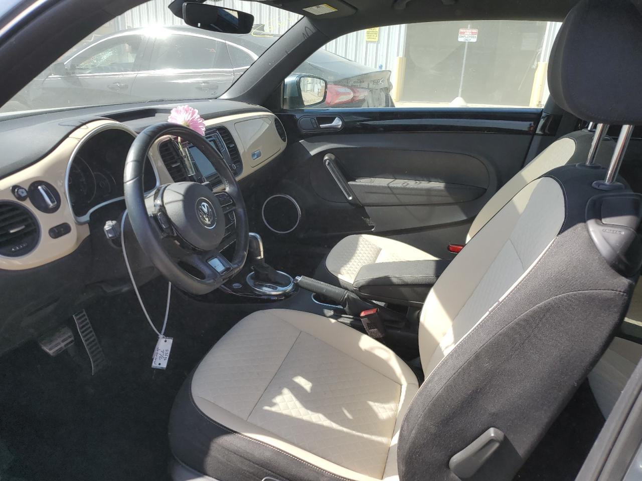 2019 VOLKSWAGEN BEETLE S - Фото 7