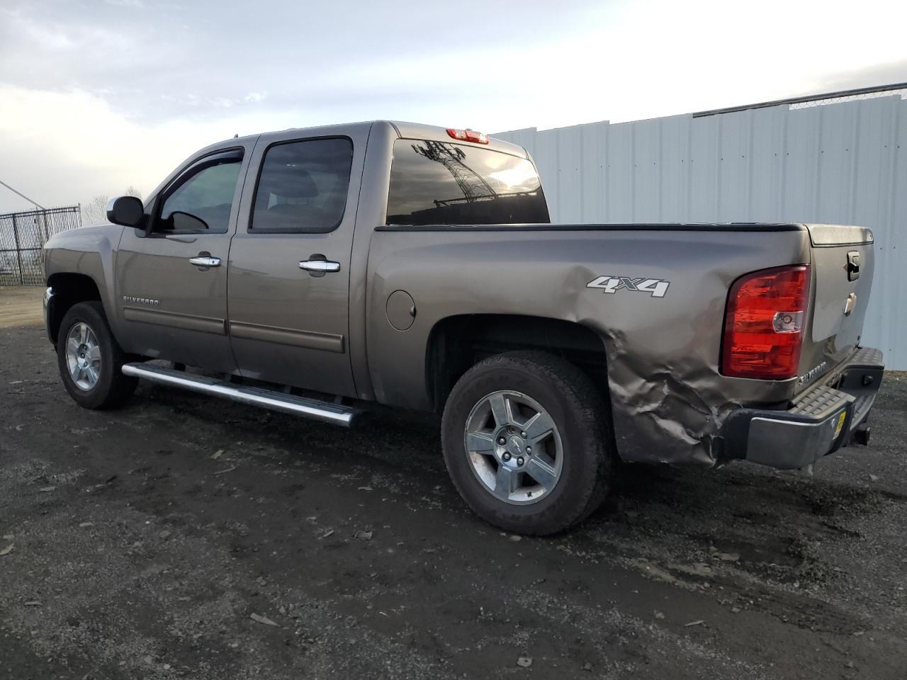 2013 CHEVROLET SILVERADO - Фото 2