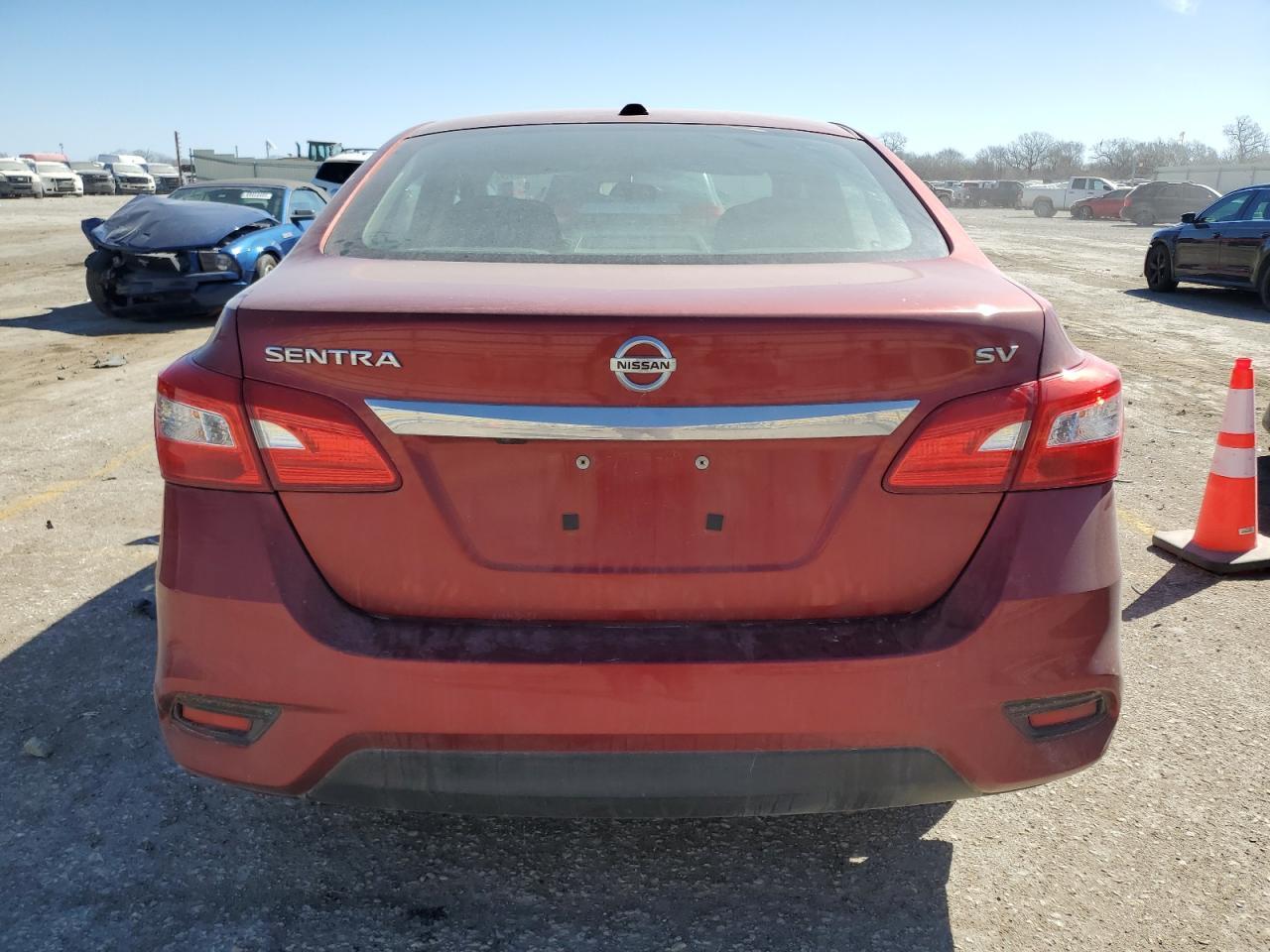 2017 NISSAN SENTRA S - Фото 6