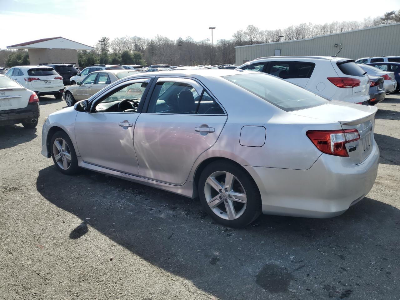 2013 TOYOTA CAMRY L - Фото 2