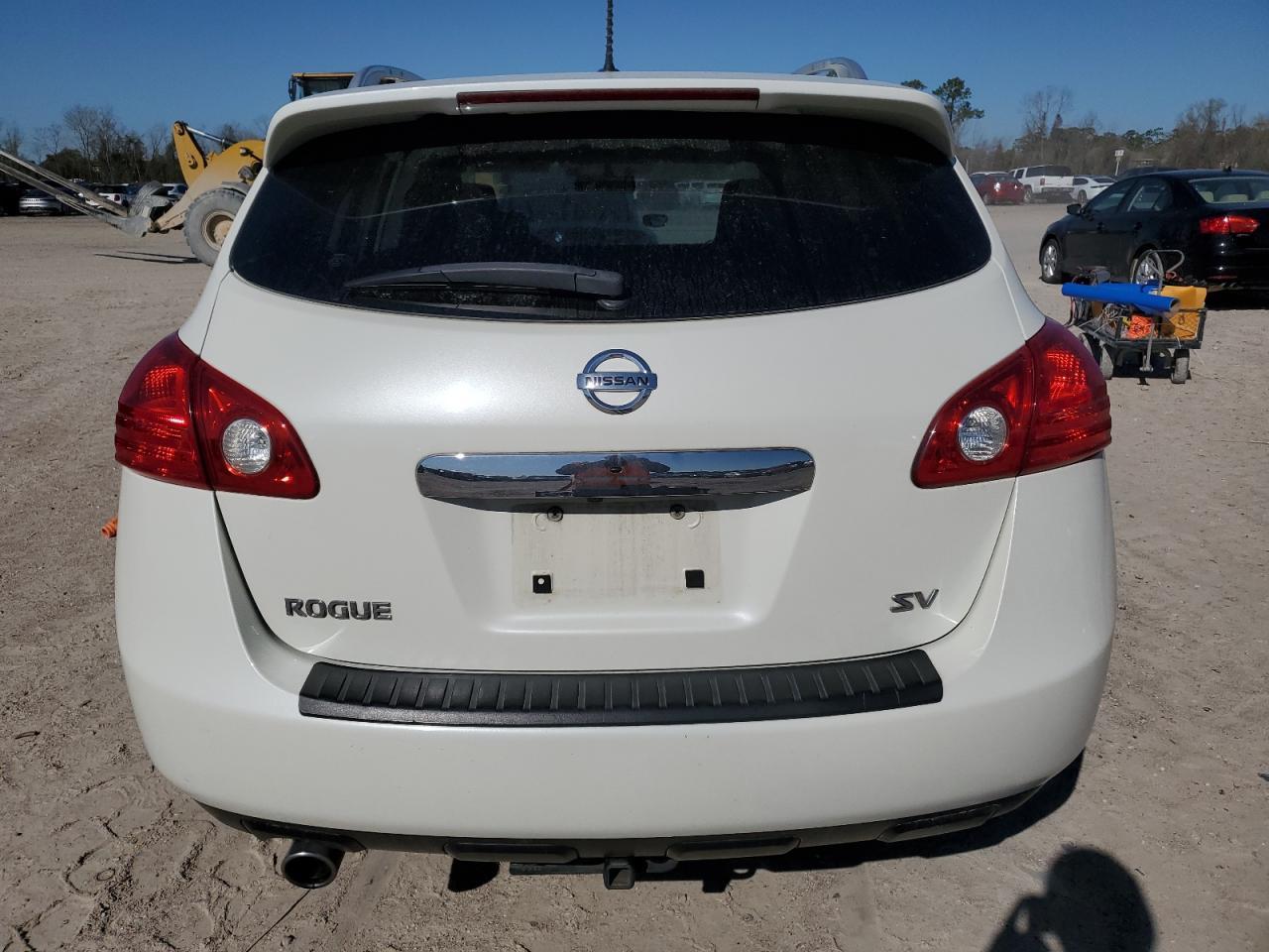 2013 NISSAN ROGUE S - Image 6