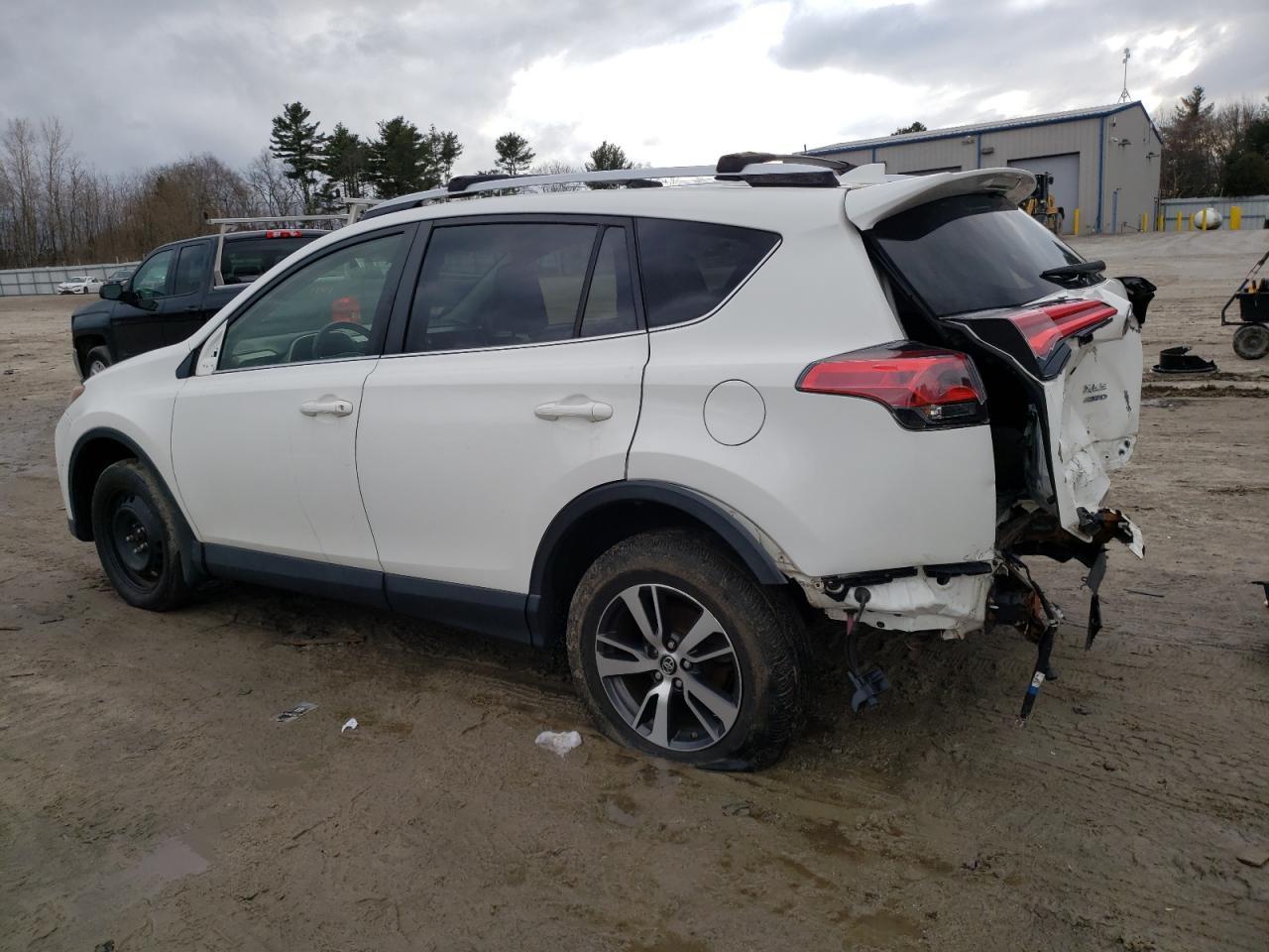 2016 TOYOTA RAV4 XLE - Фото 2