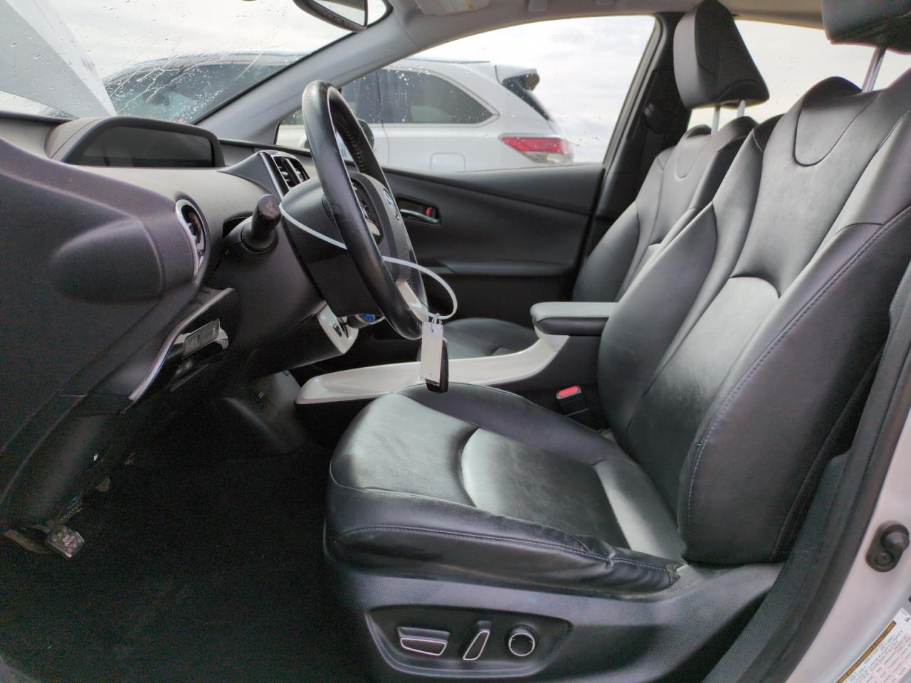 2016 TOYOTA PRIUS - Image 7
