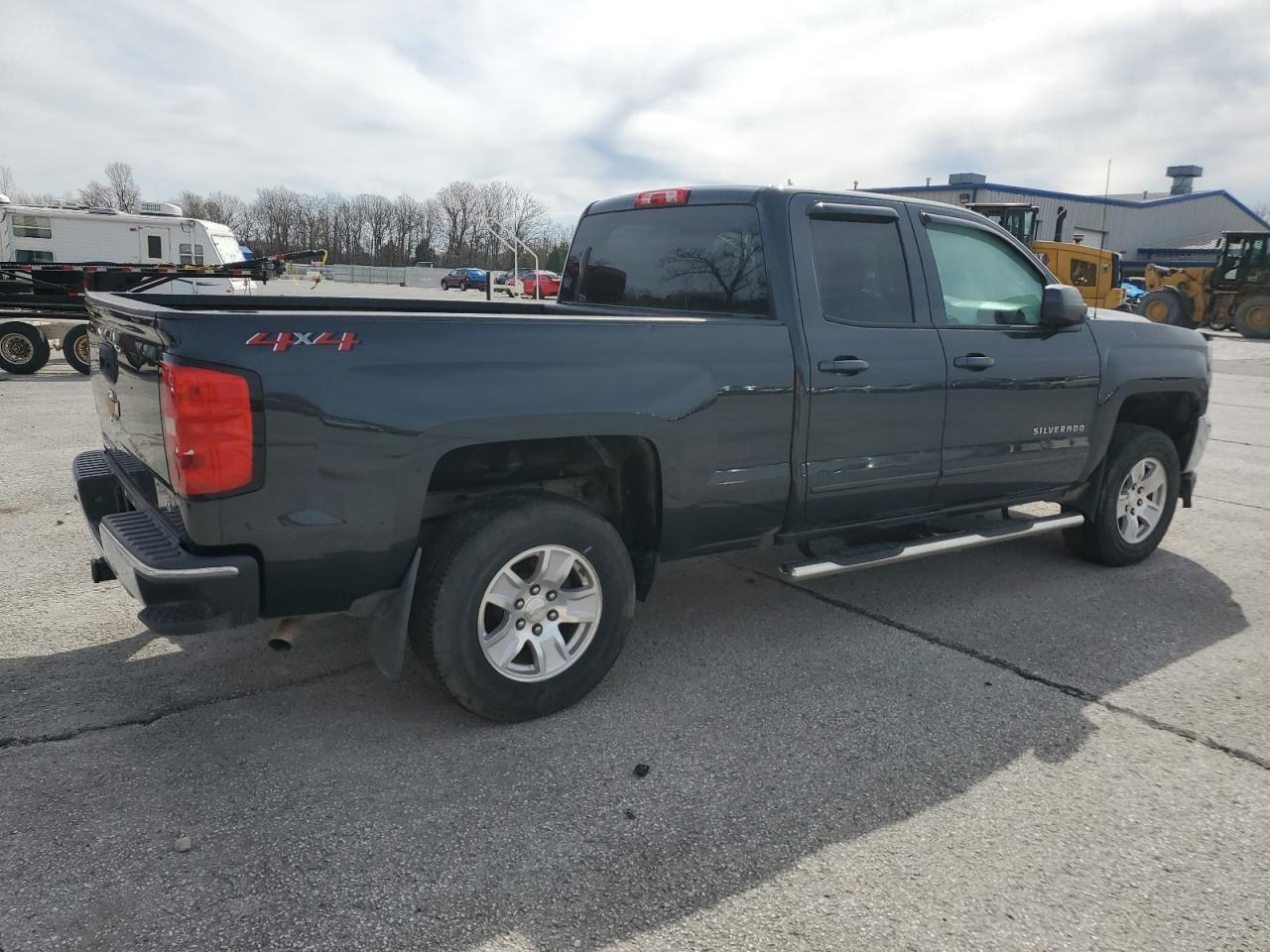 2018 CHEVROLET SILVERADO - Image 3