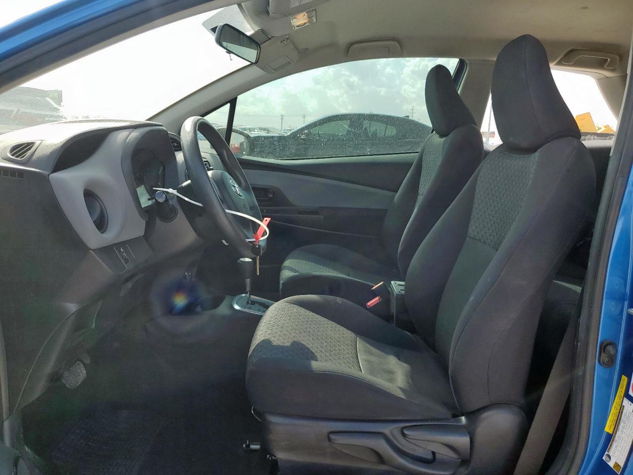 2015 TOYOTA YARIS - Фото 7