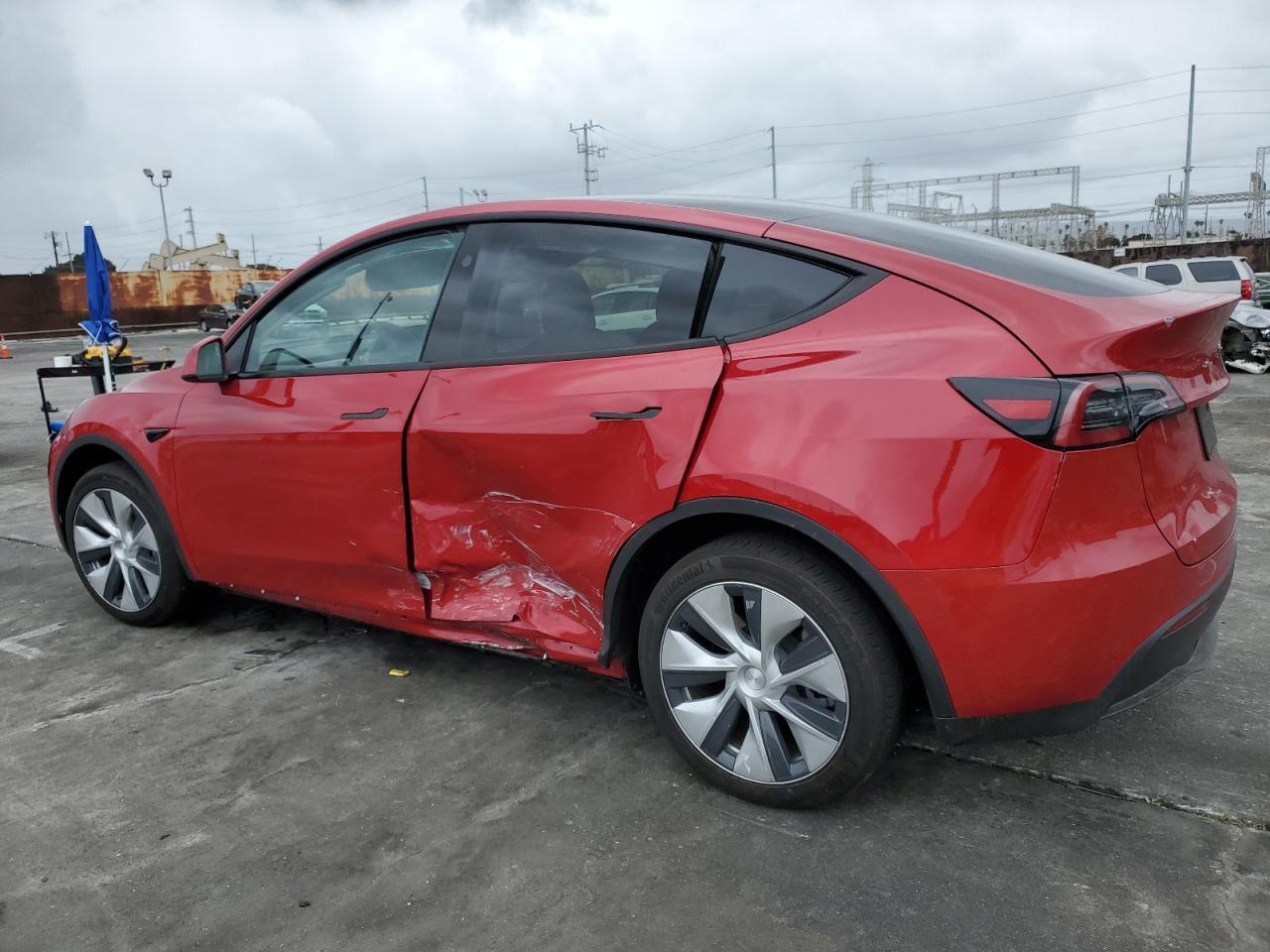2023 TESLA MODEL Y - Image 2