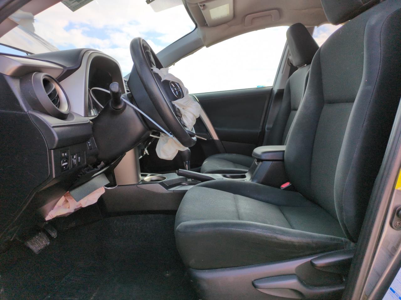 2014 TOYOTA RAV4 LE - Image 7
