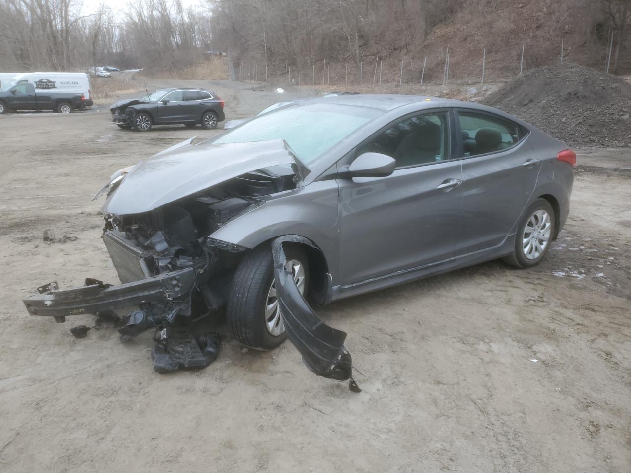 2013 HYUNDAI ELANTRA GL