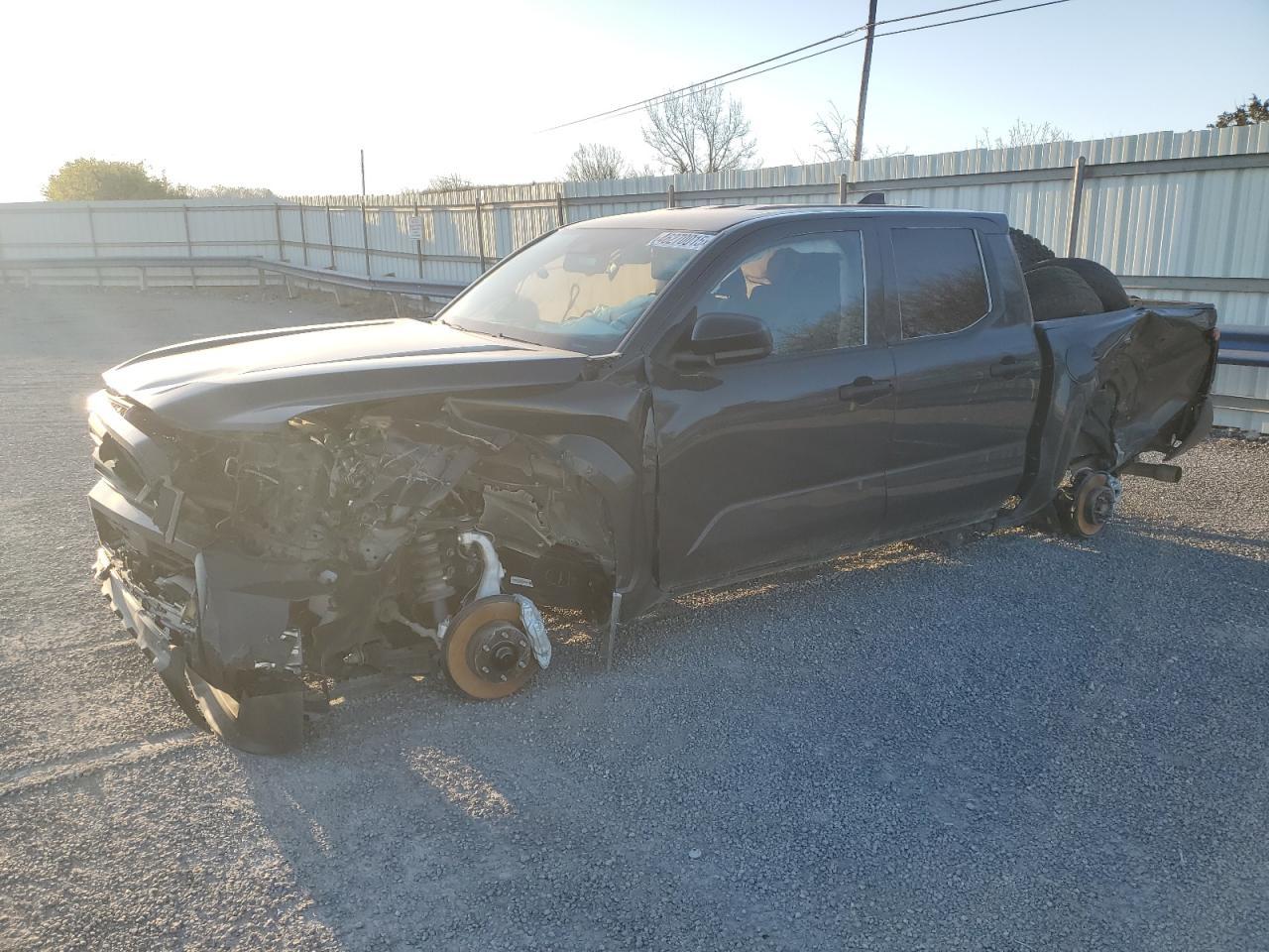 2024 TOYOTA TACOMA DOU