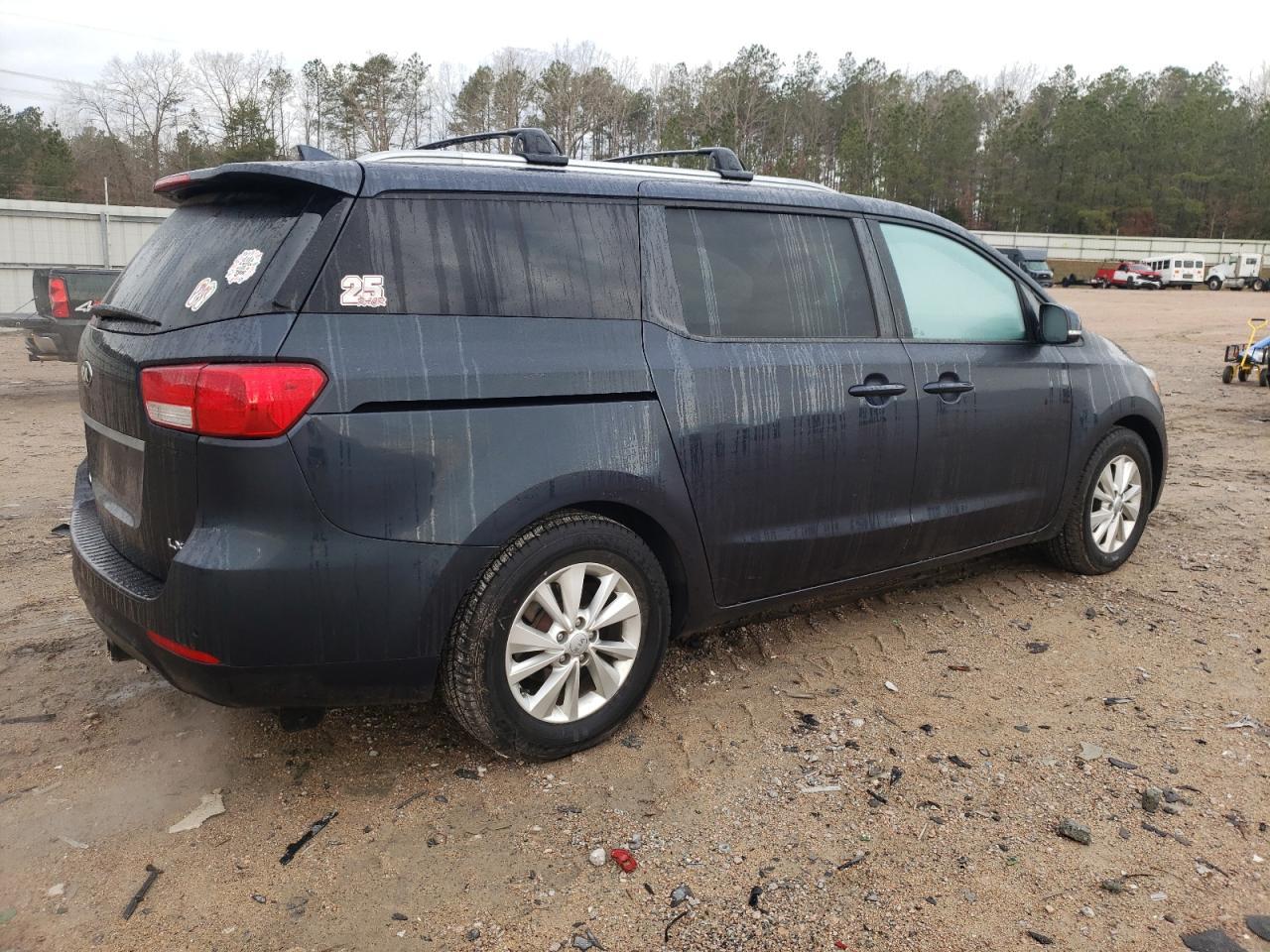 2016 KIA SEDONA LX - Фото 3
