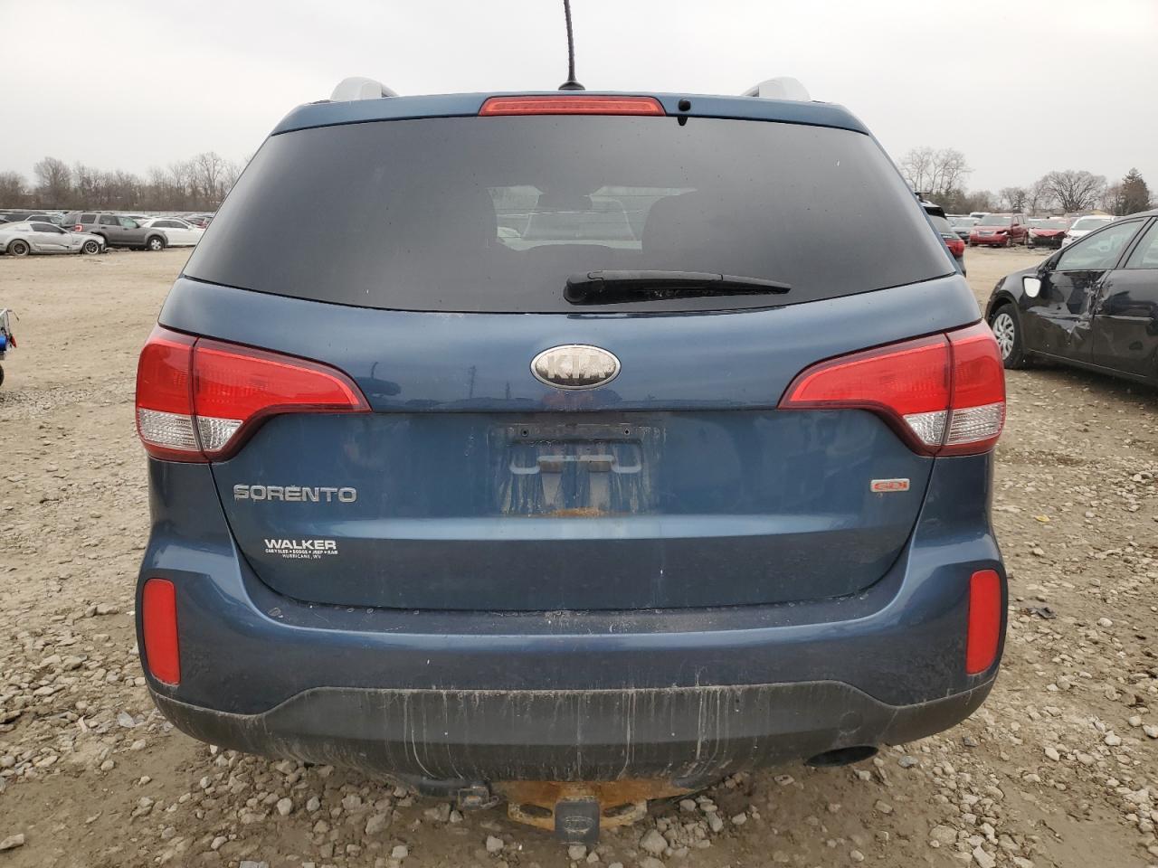 2014 KIA SORENTO LX - Image 6