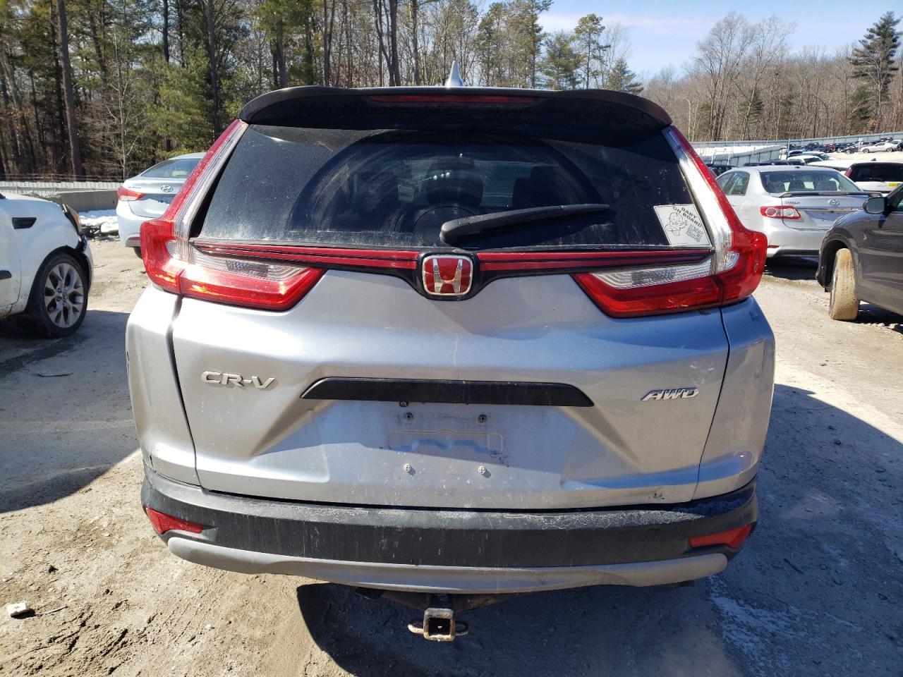 2018 HONDA CR-V LX - Image 6