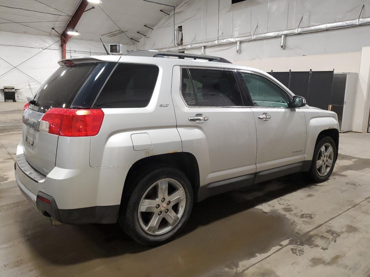 2012 GMC TERRAIN SL - Image 3