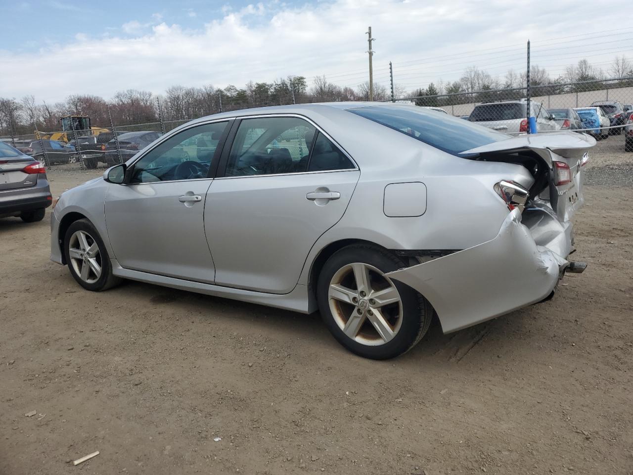 2012 TOYOTA CAMRY BASE - Фото 2
