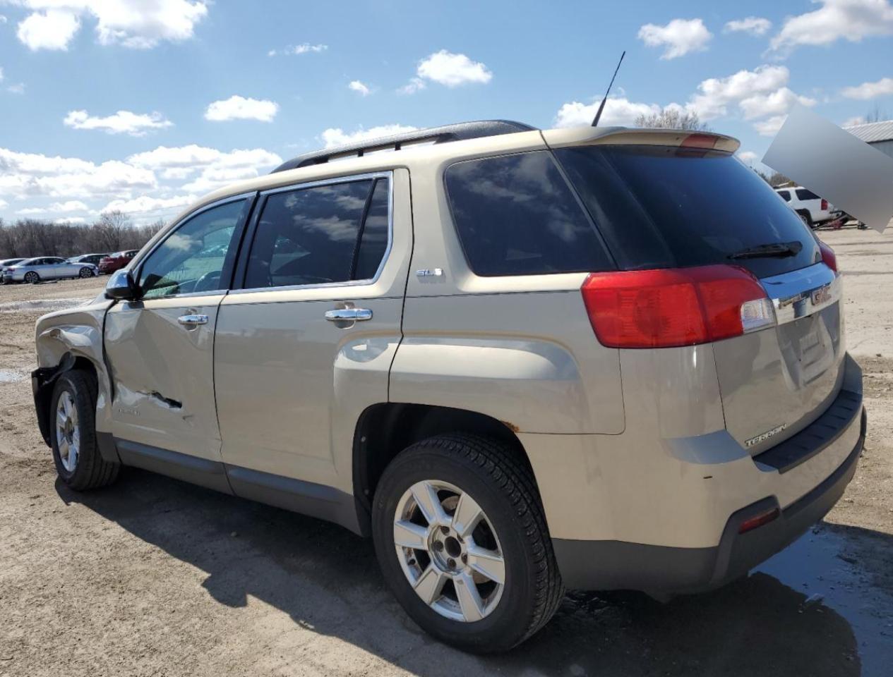 2012 GMC TERRAIN SL - Image 2