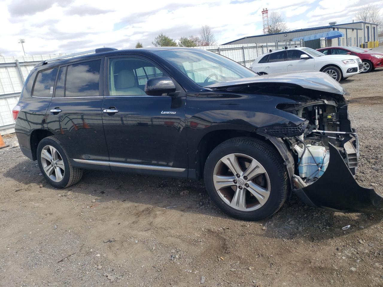 2011 TOYOTA HIGHLANDER - Image 4