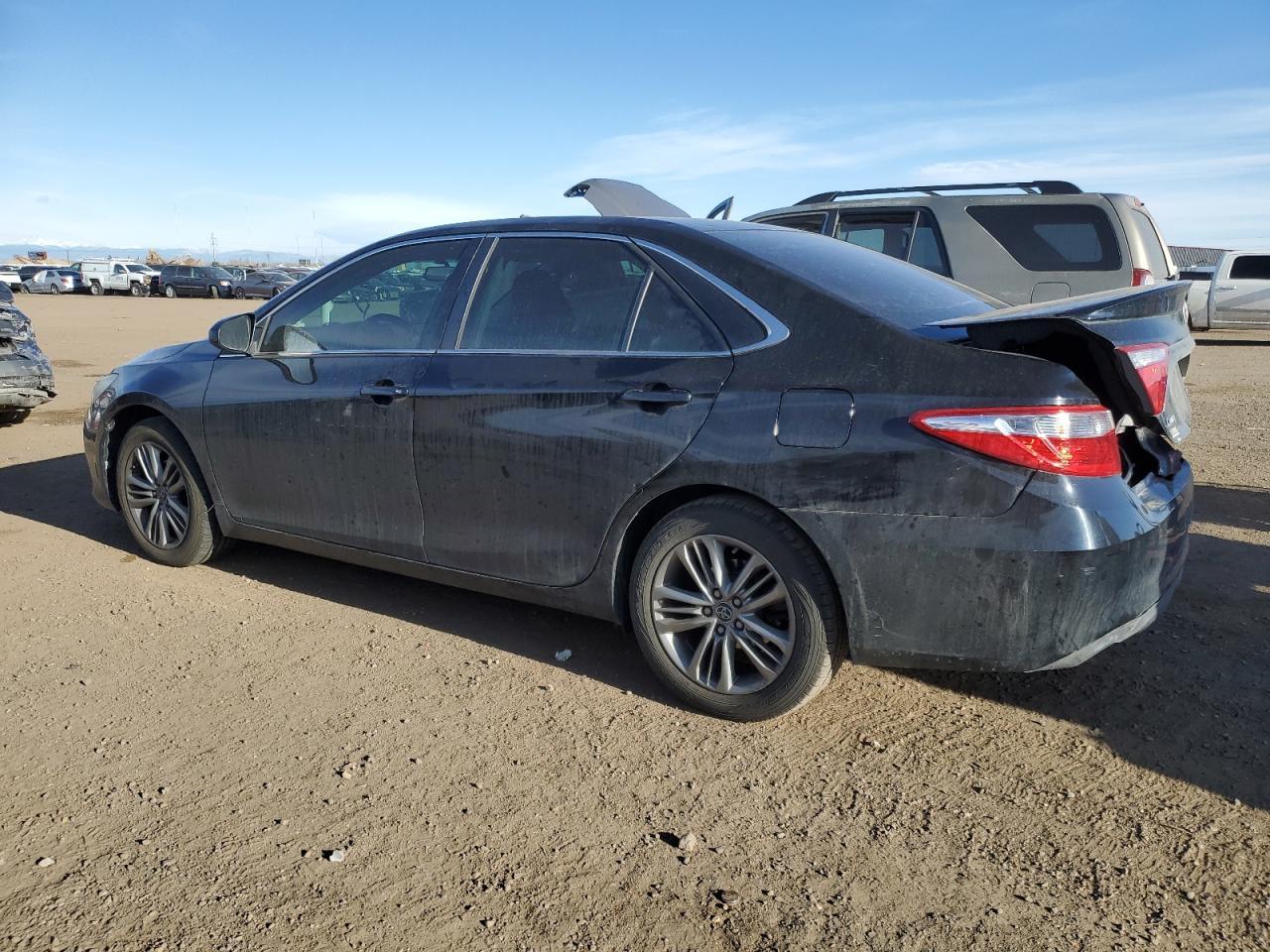 2015 TOYOTA CAMRY LE - Фото 2