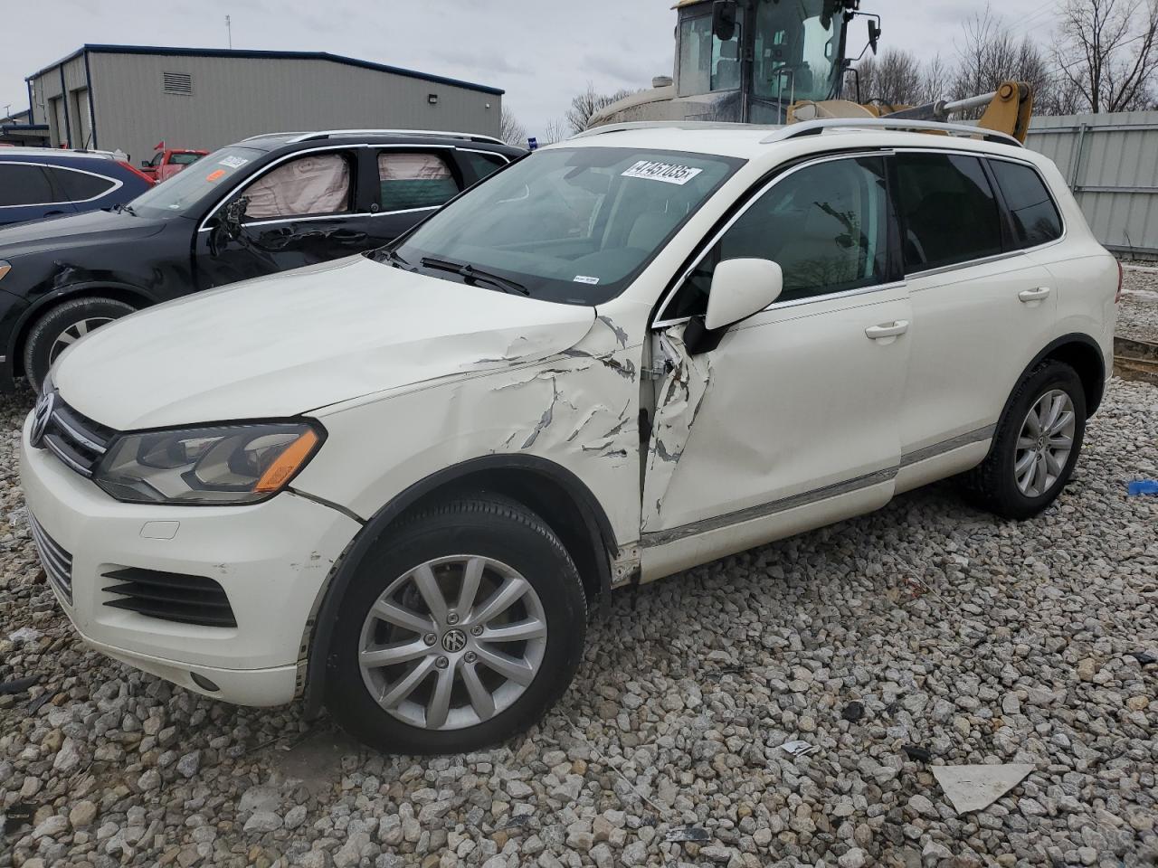2011 VOLKSWAGEN TOUAREG V6