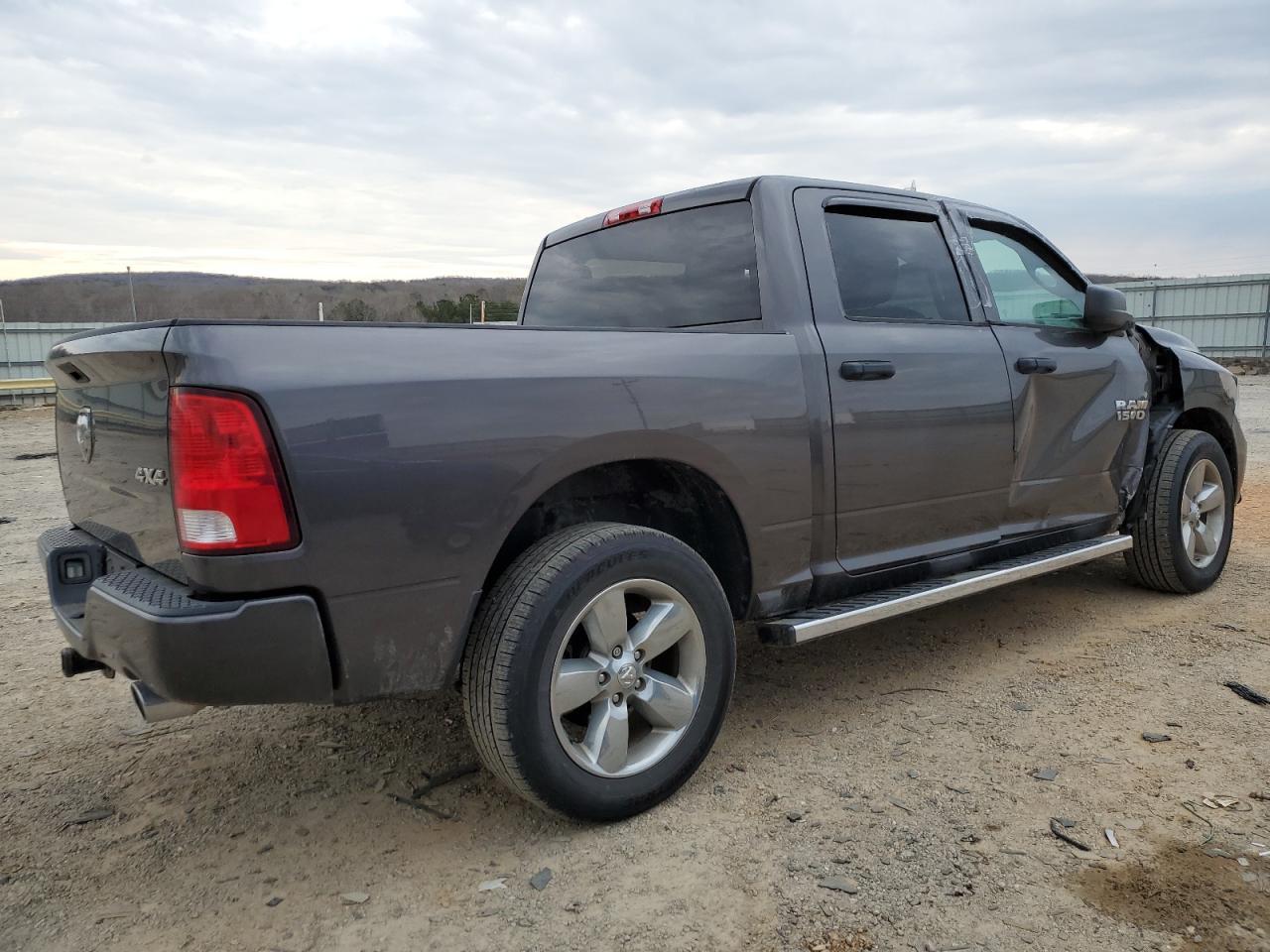 2014 RAM 1500 ST - Фото 3