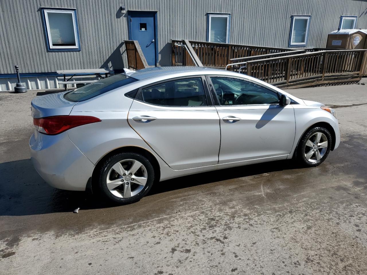 2013 HYUNDAI ELANTRA GL - Image 3
