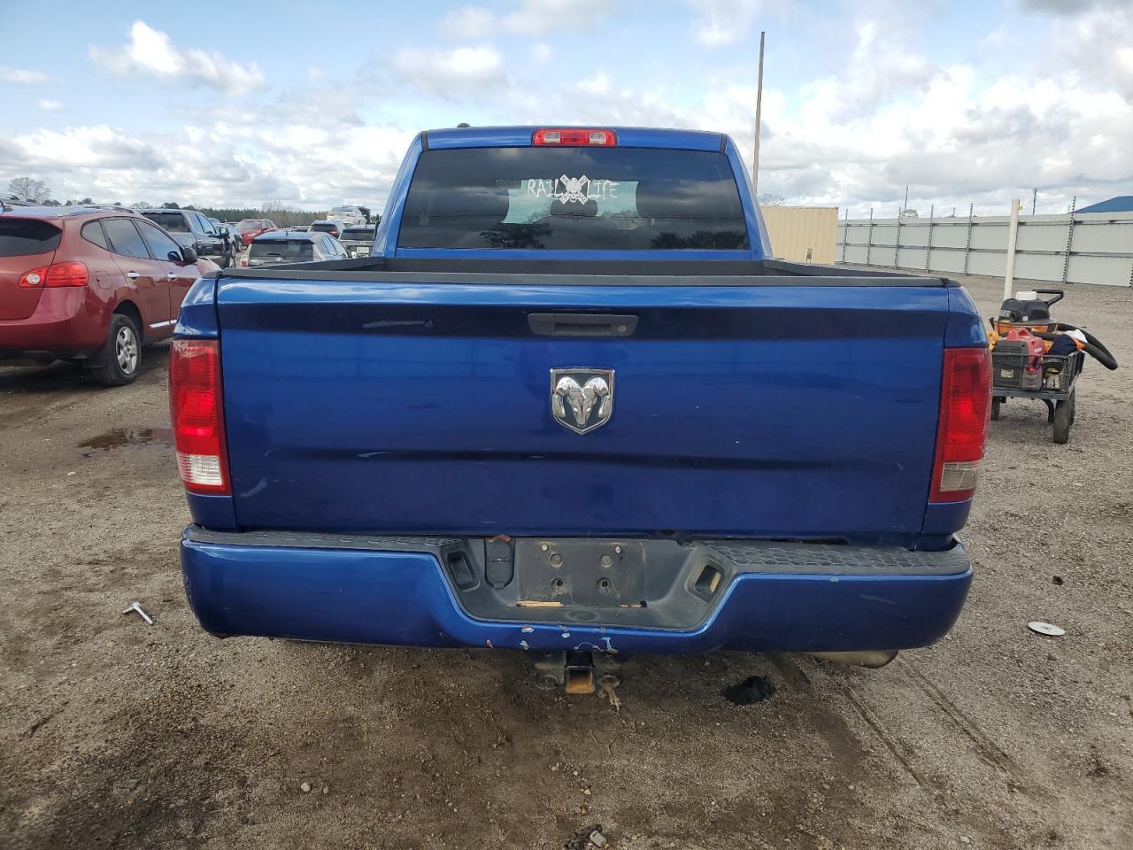 2014 RAM 1500 ST - Фото 6