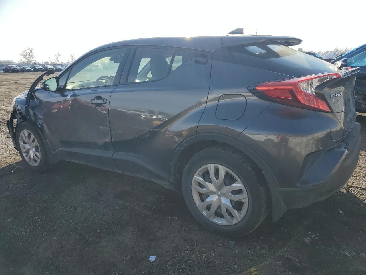 2021 TOYOTA C-HR XLE - Фото 2