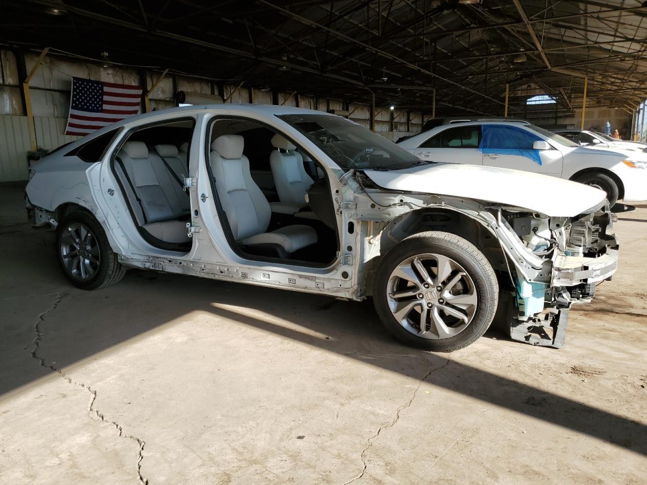 2018 HONDA ACCORD LX - Image 4