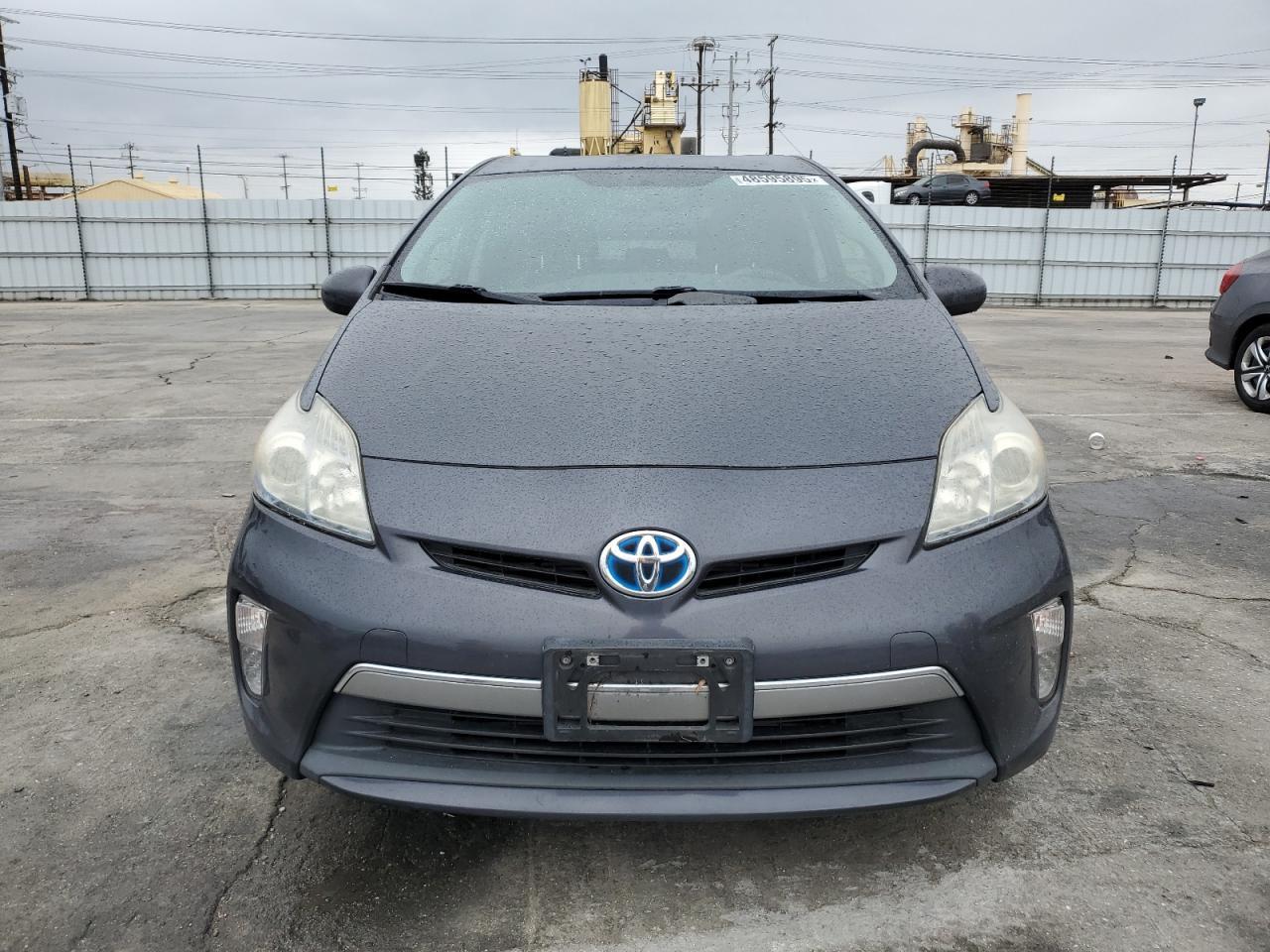 2014 TOYOTA PRIUS PLUG - Image 5