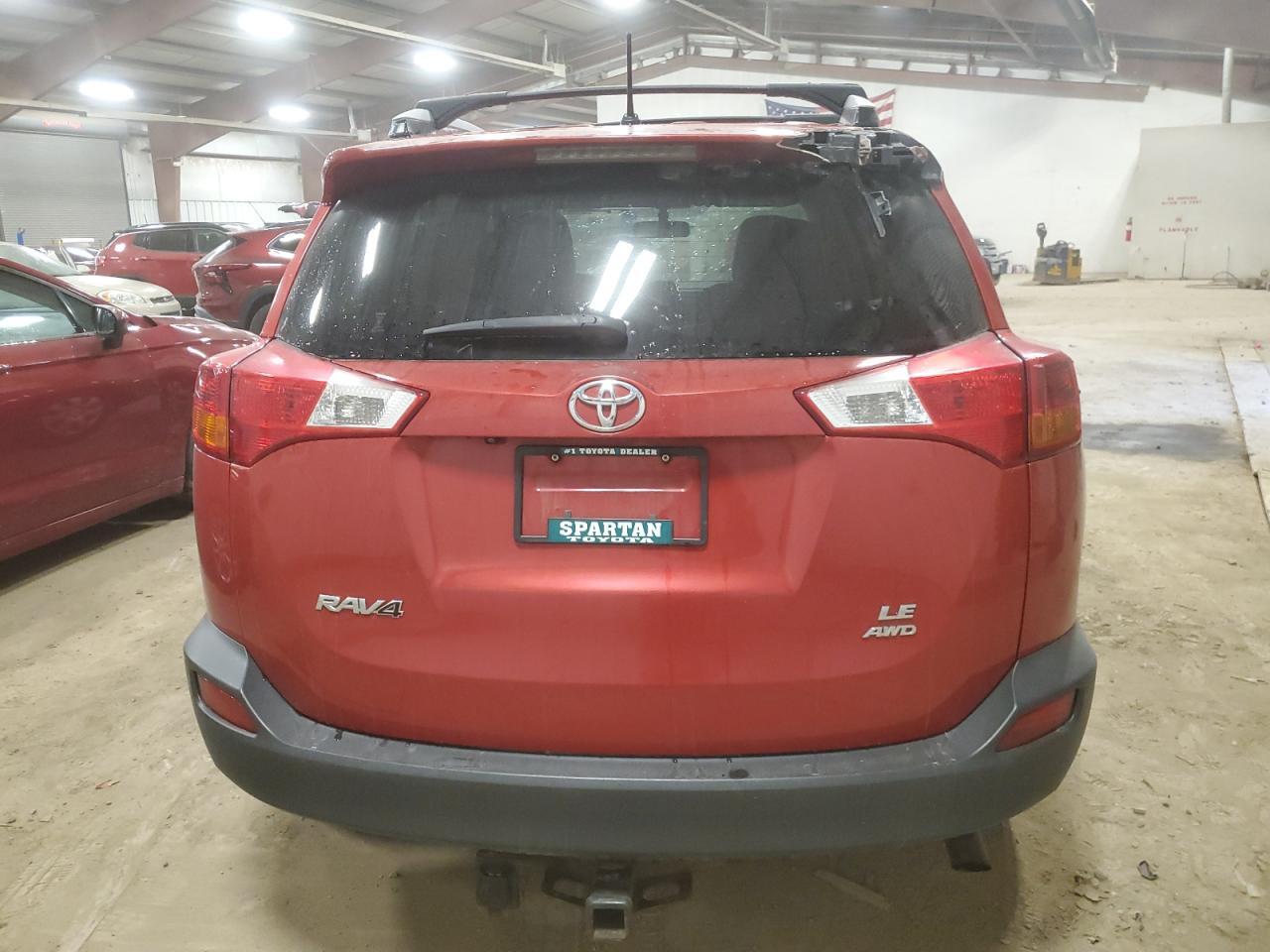 2014 TOYOTA RAV4 LE - Фото 6