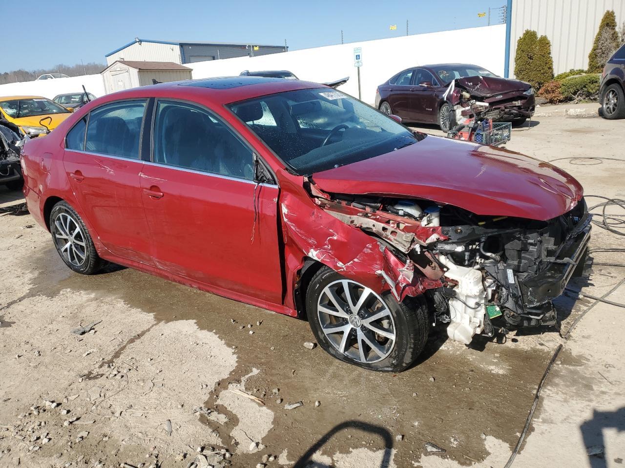 2017 VOLKSWAGEN JETTA SE - Image 4