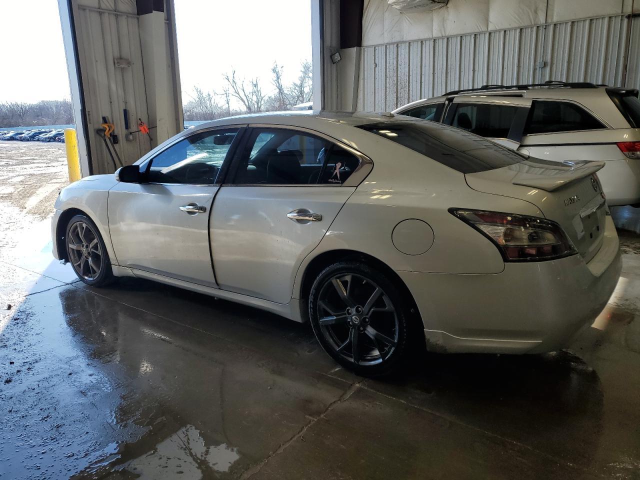 2014 NISSAN MAXIMA S - Image 2