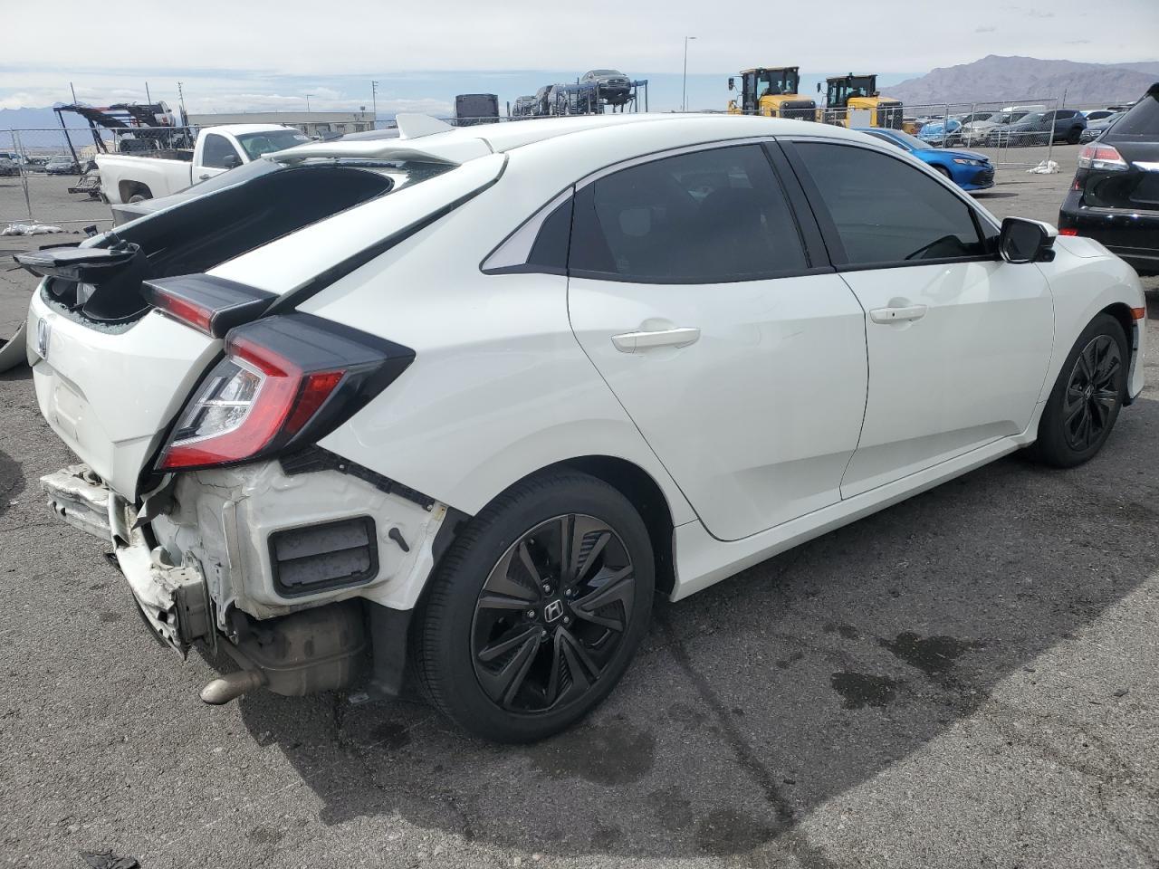 2018 HONDA CIVIC EX - Фото 3