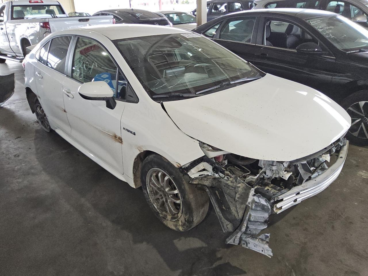2021 TOYOTA COROLLA LE - Фото 3