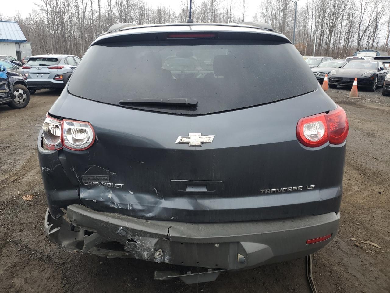 2012 CHEVROLET TRAVERSE L - Image 6