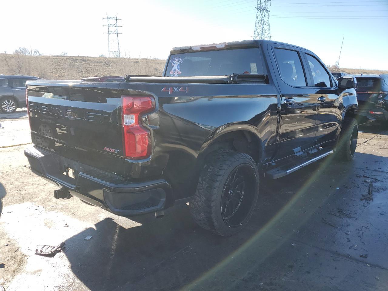 2019 CHEVROLET SILVERADO - Фото 3