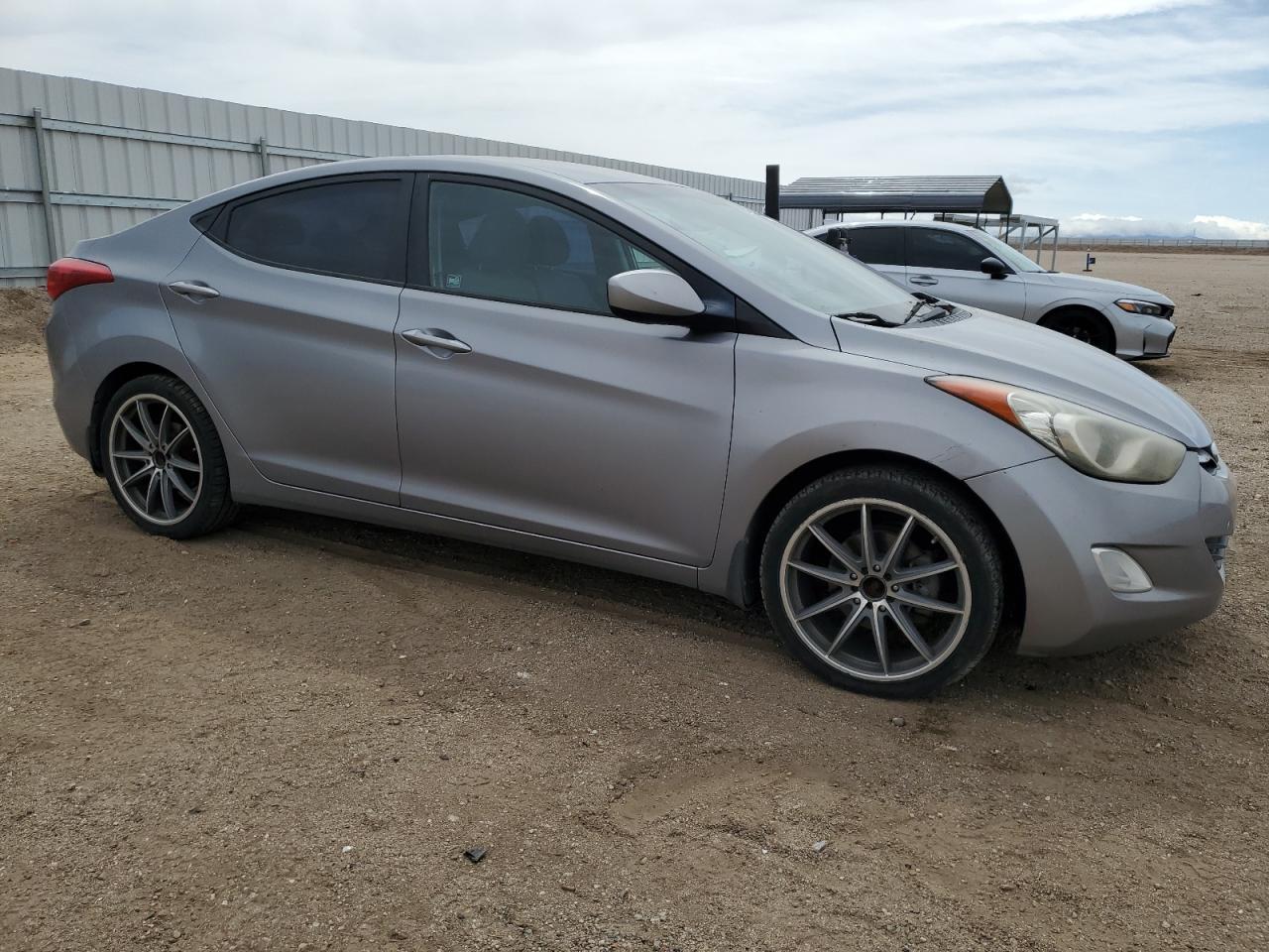 2013 HYUNDAI ELANTRA GL - Image 4