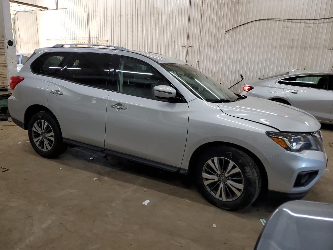 2019 NISSAN PATHFINDER - Image 4