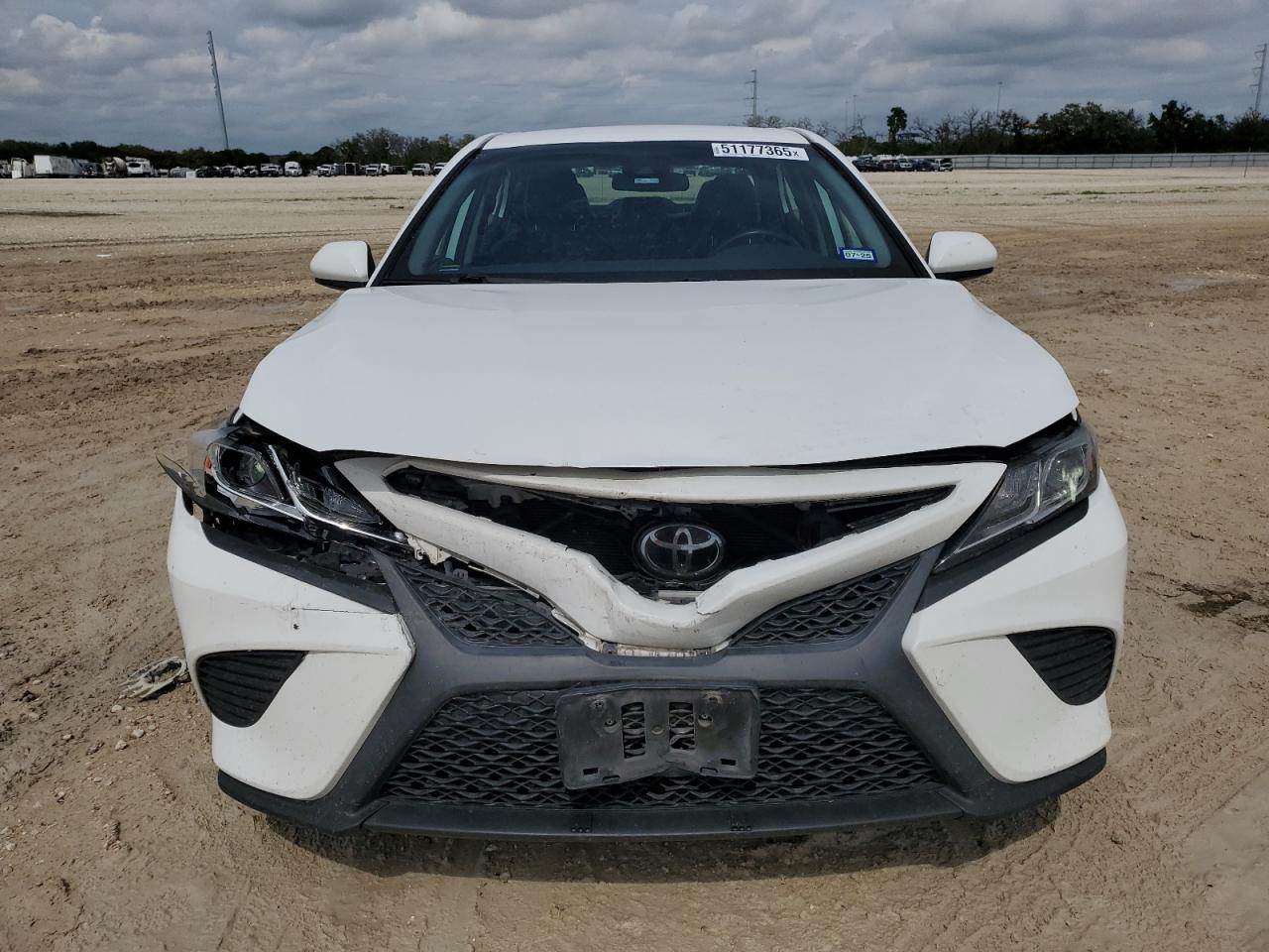 2020 TOYOTA CAMRY SE - Image 5