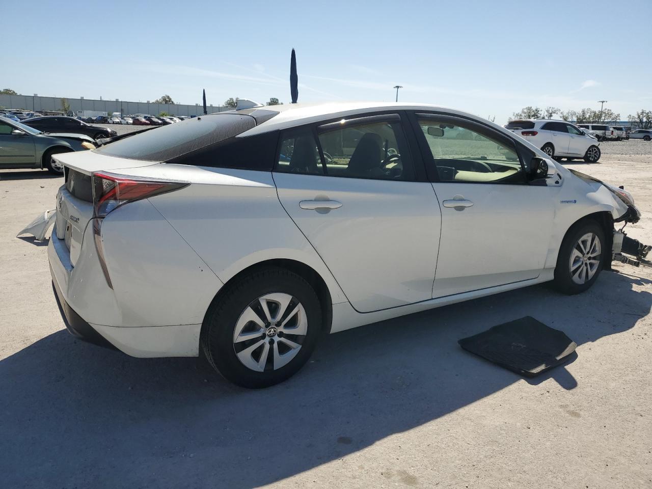 2016 TOYOTA PRIUS - Фото 3