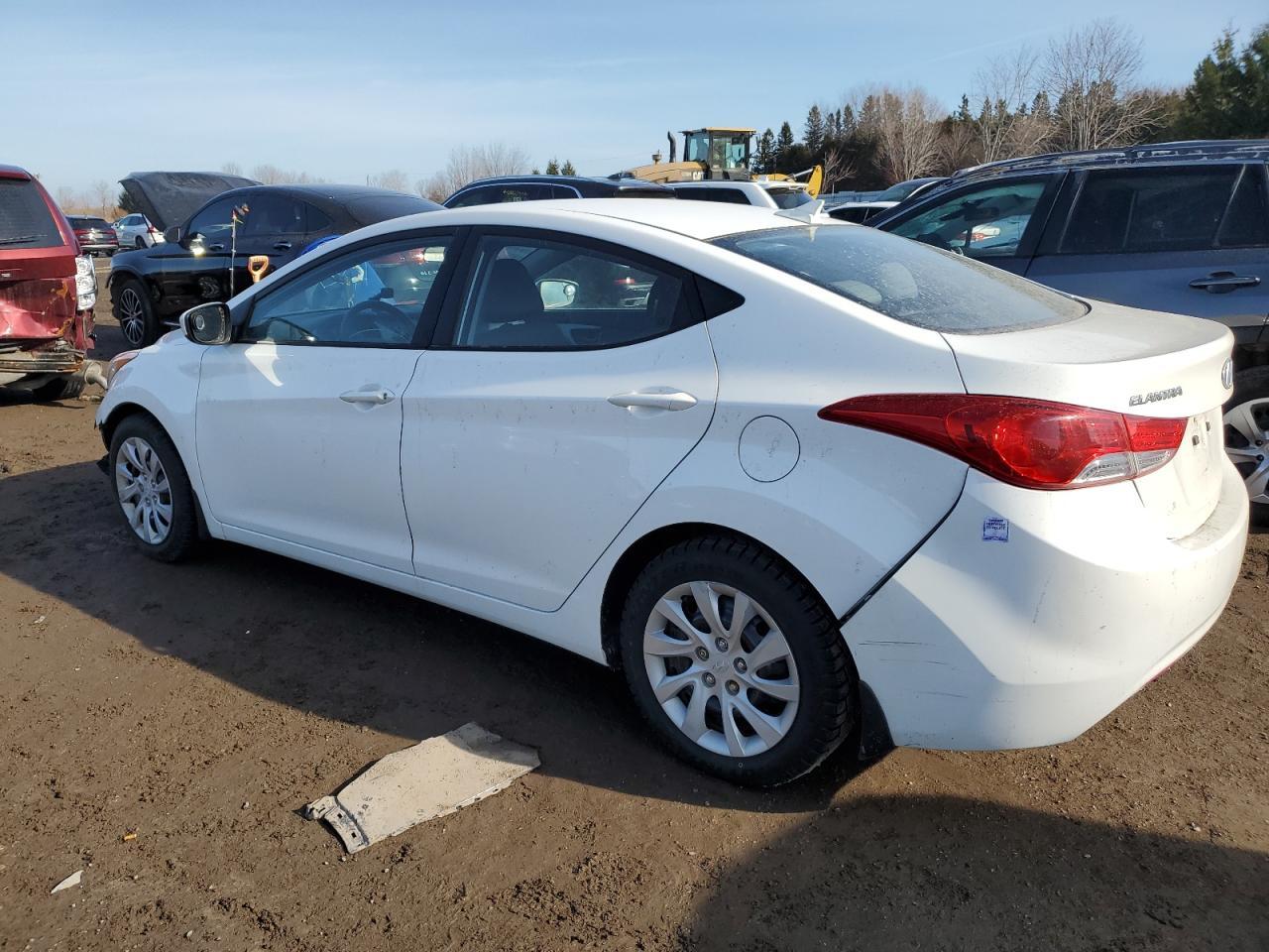 2013 HYUNDAI ELANTRA GL - Image 2